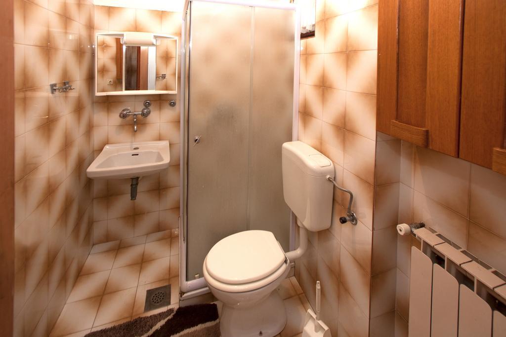 פורץ Apartments Mladenka חדר תמונה